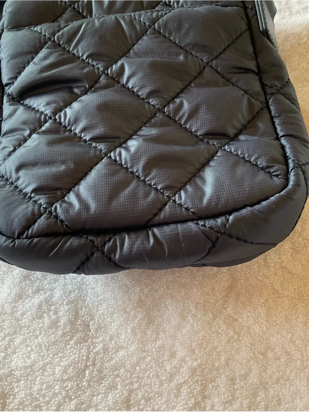 Quince Quilted Crossbody Bag for Men or Women-Navy